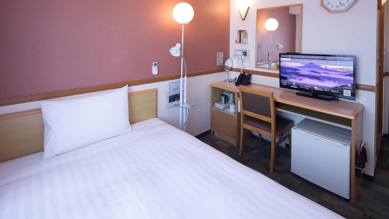 Toyoko Inn Aizuwakamatsu Ekimae Exterior photo